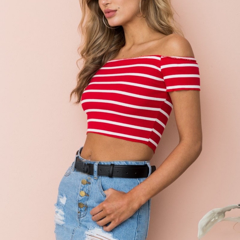 Off Shoulder Crop Top Red White NWT - Picture 6 of 8